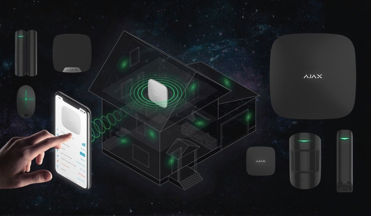 Ajax: первая в рейтинге лучших систем «Умный дом»
