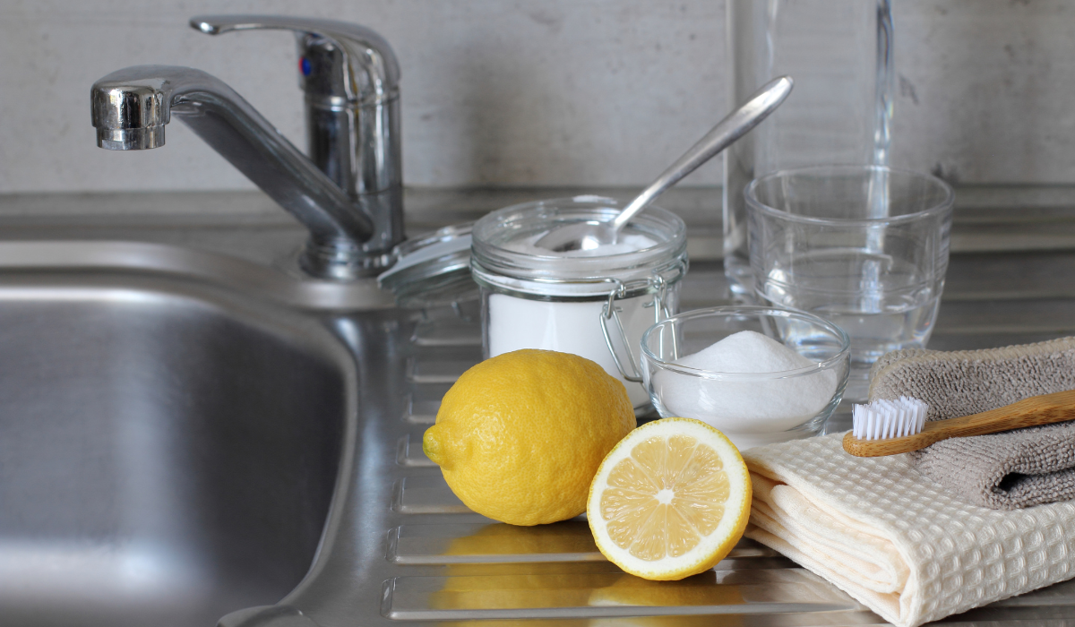 Як видалити вапняний наліт з крана: ефективні засоби