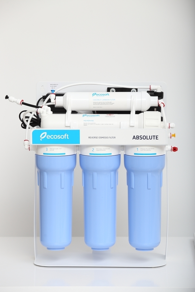 обзор товара Фильтр для воды Ecosoft Absolute MO550PSECO с помпой на станине - фотография 12