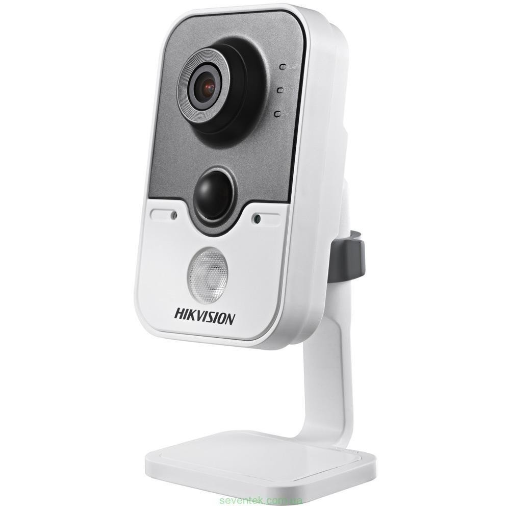 Камера відеоспостереження Hikvision DS-2CD2420F-IW (4.0)