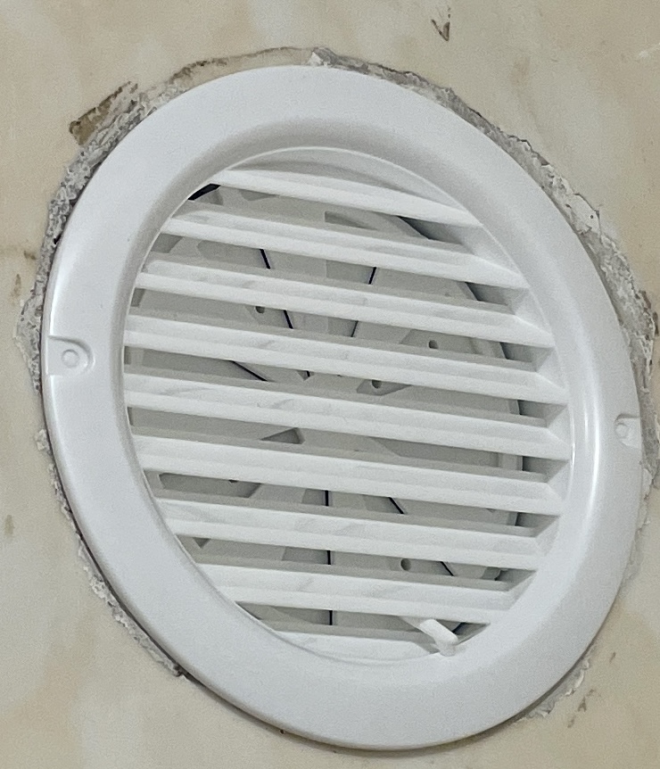 Фото  від покупця Оксана Аксененко до товару Решітка вентиляційна