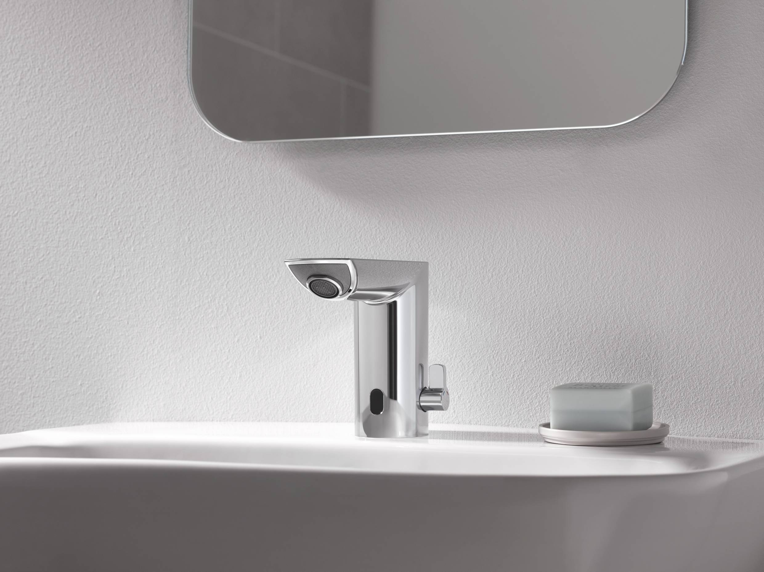 Смеситель для умывальника Grohe Bau Cosmopolitan 36451000 цена 10170.00 грн - фотография 2