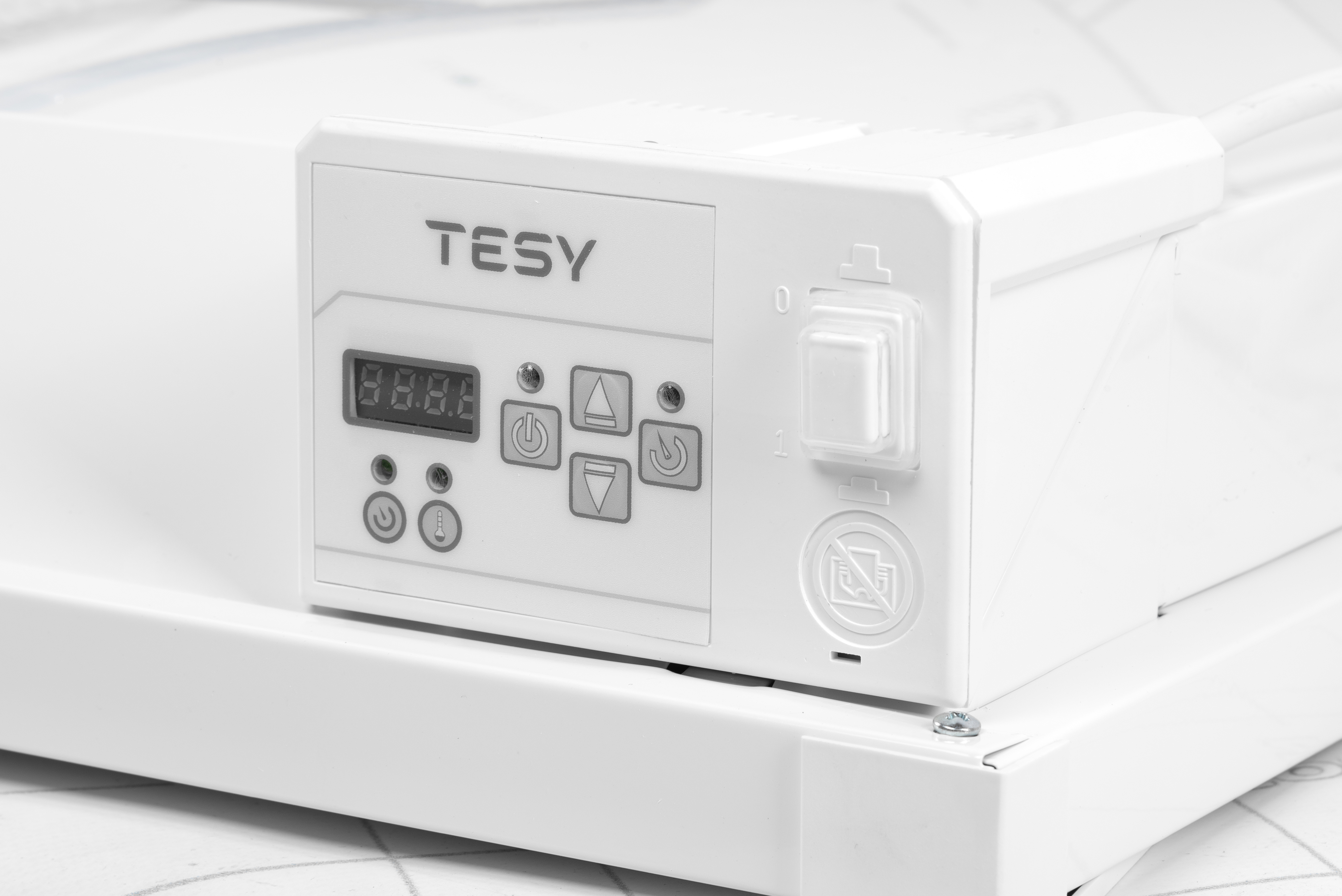 Електричний конвектор Tesy CN 03 200 EIS W характеристики - фотографія 7