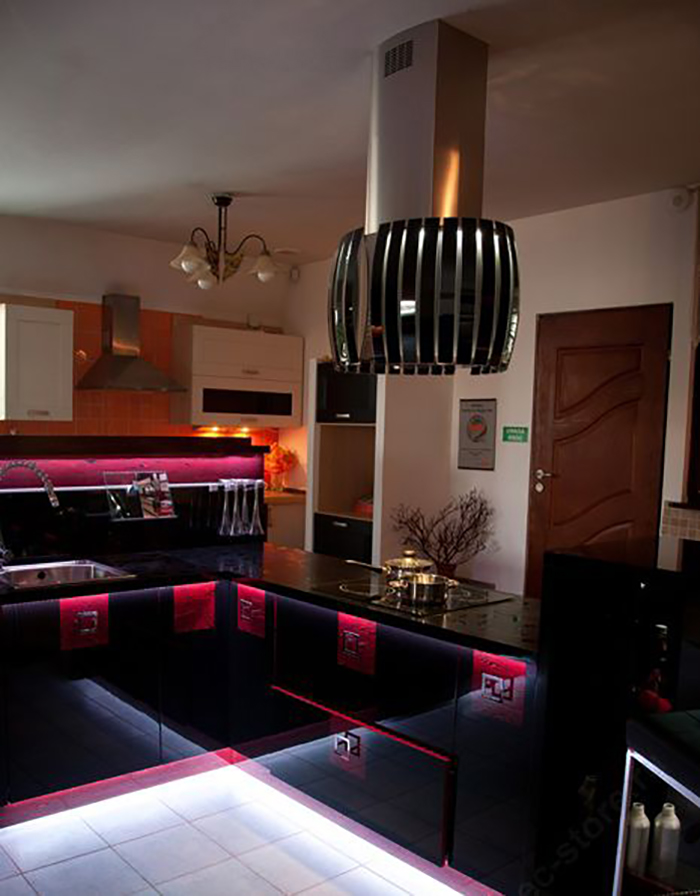 Кухонная вытяжка Falmec Design+ Prestige 75 Isola Glass Black отзывы - изображения 5