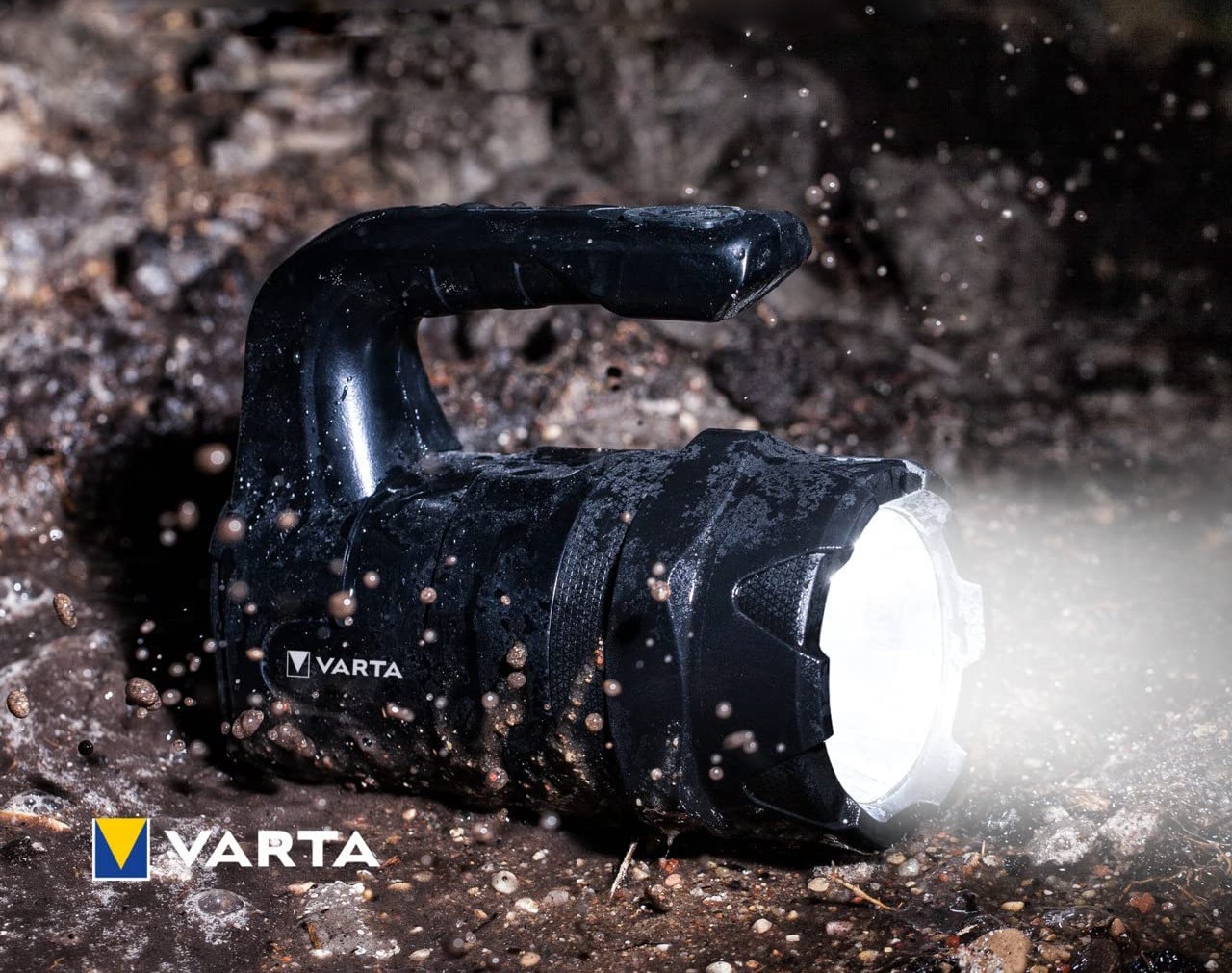 Светодиодный фонарик Varta Indestructible BL20 Pro цена 2599.00 грн - фотография 2