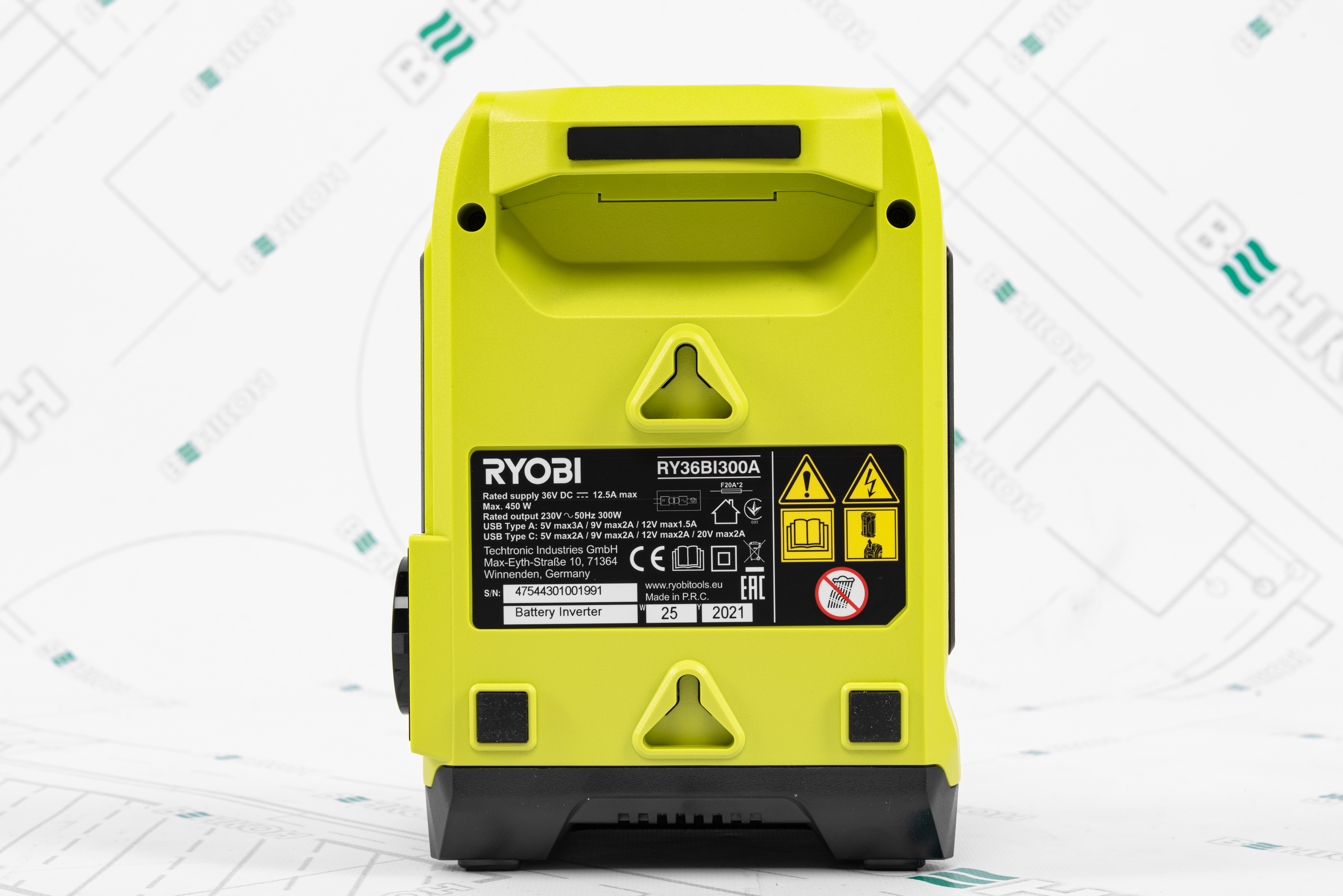 Портативная зарядная станция Ryobi MAX POWER 288 Вт*Час FAST charge (RY36BI300A-0+RY36C60A+RY36B40B-2шт) обзор - фото 8