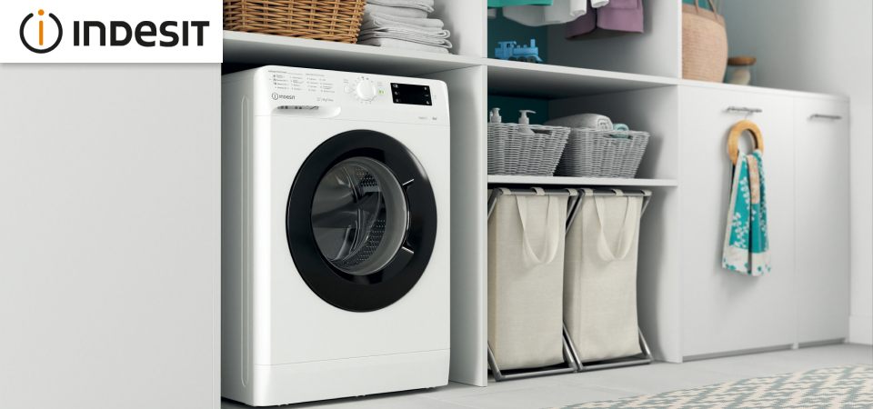 Indesit OMTWSE61051WKUA - стильная стиральная машина