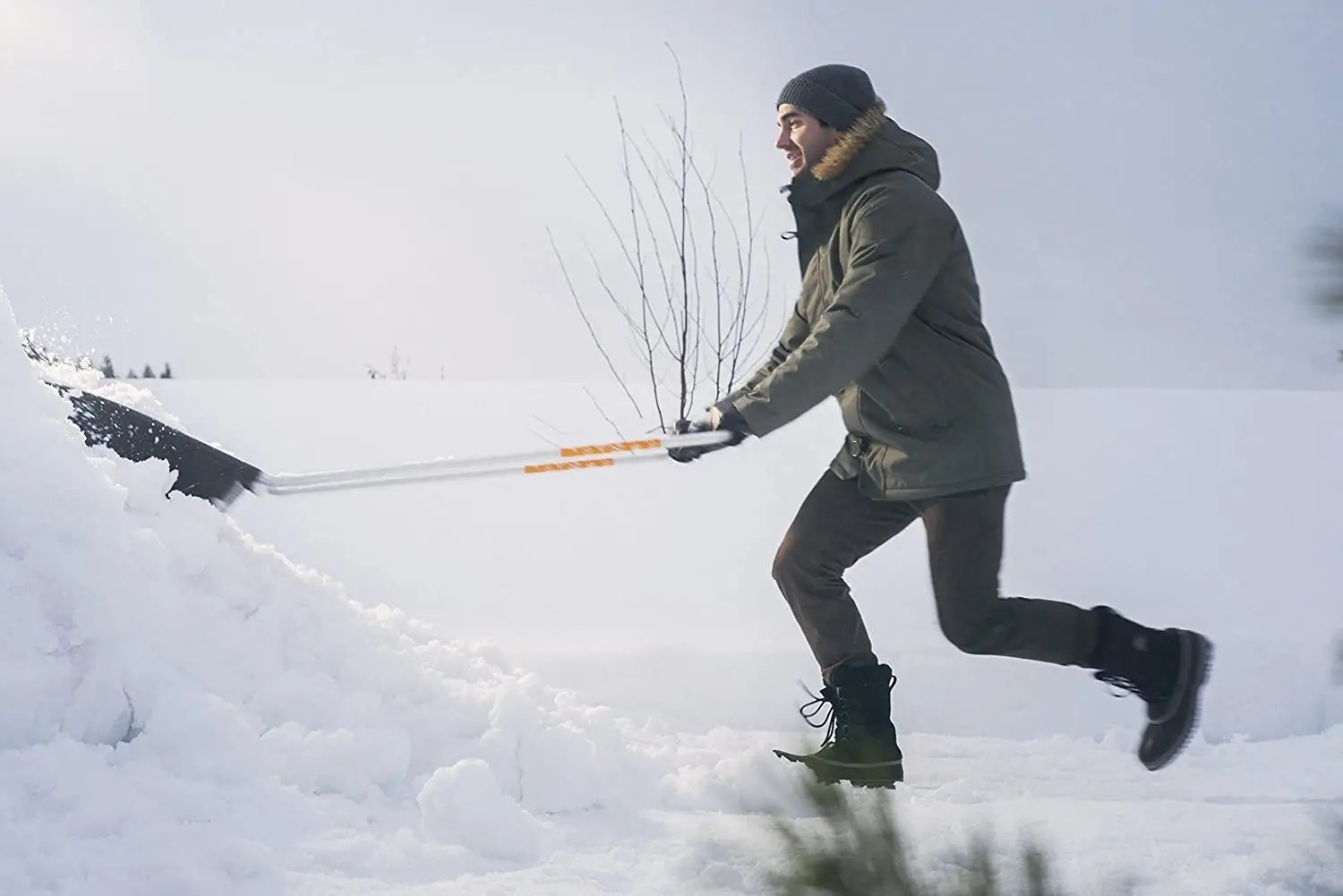 Лопата Fiskars SnowXpert скрепер-волокуша (1003470) ціна 2799 грн - фотографія 2