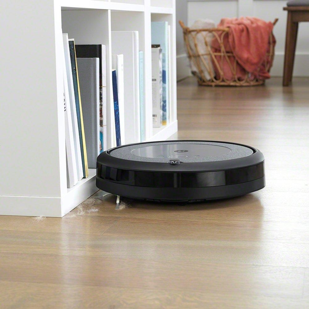 обзор товара Робот-пылесос iRobot Roomba i3+ (i355840) - фотография 12