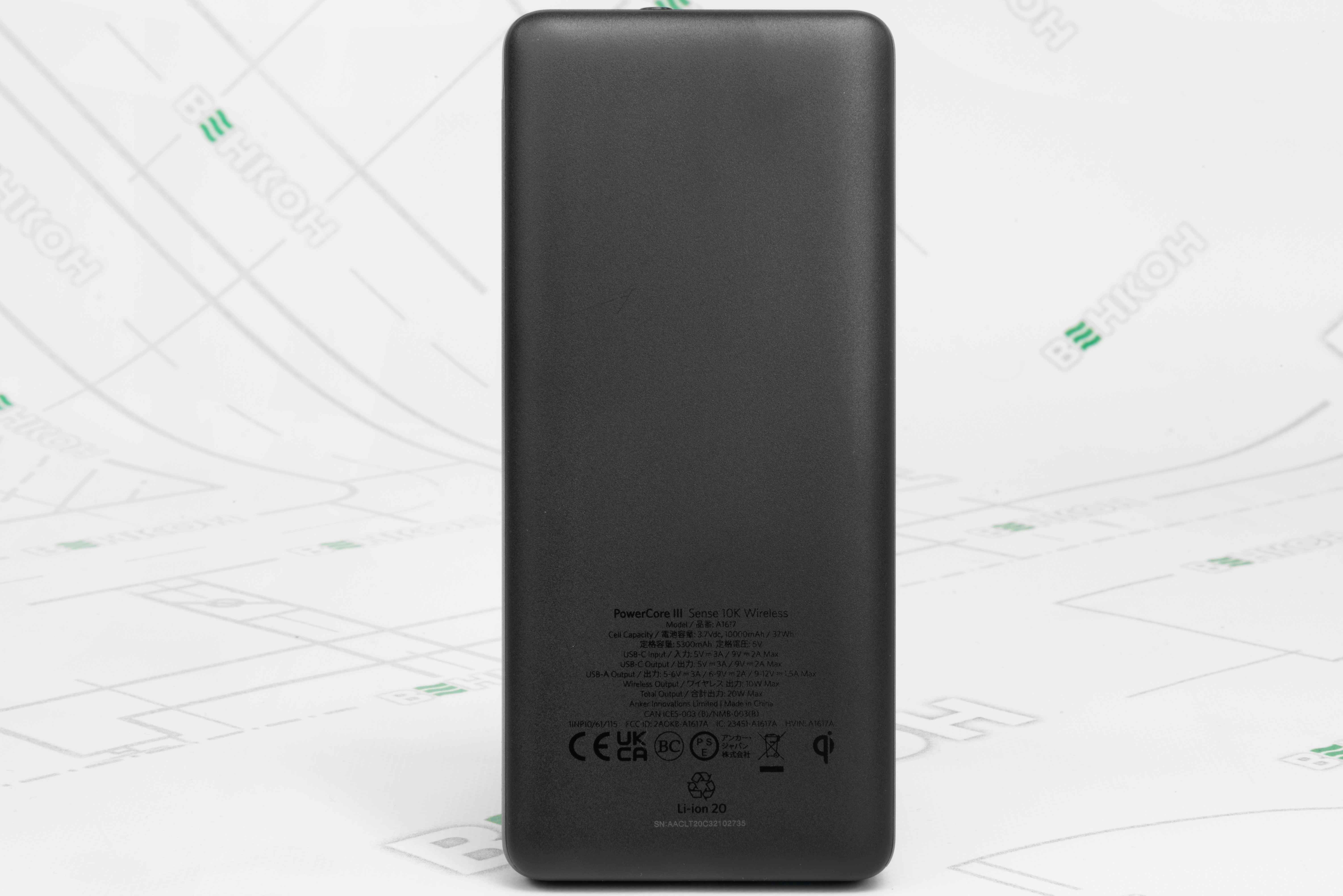 Повербанк  Anker PowerCore III Sense 10000 mAh 18W PD Wireless (Black) внешний вид - фото 9