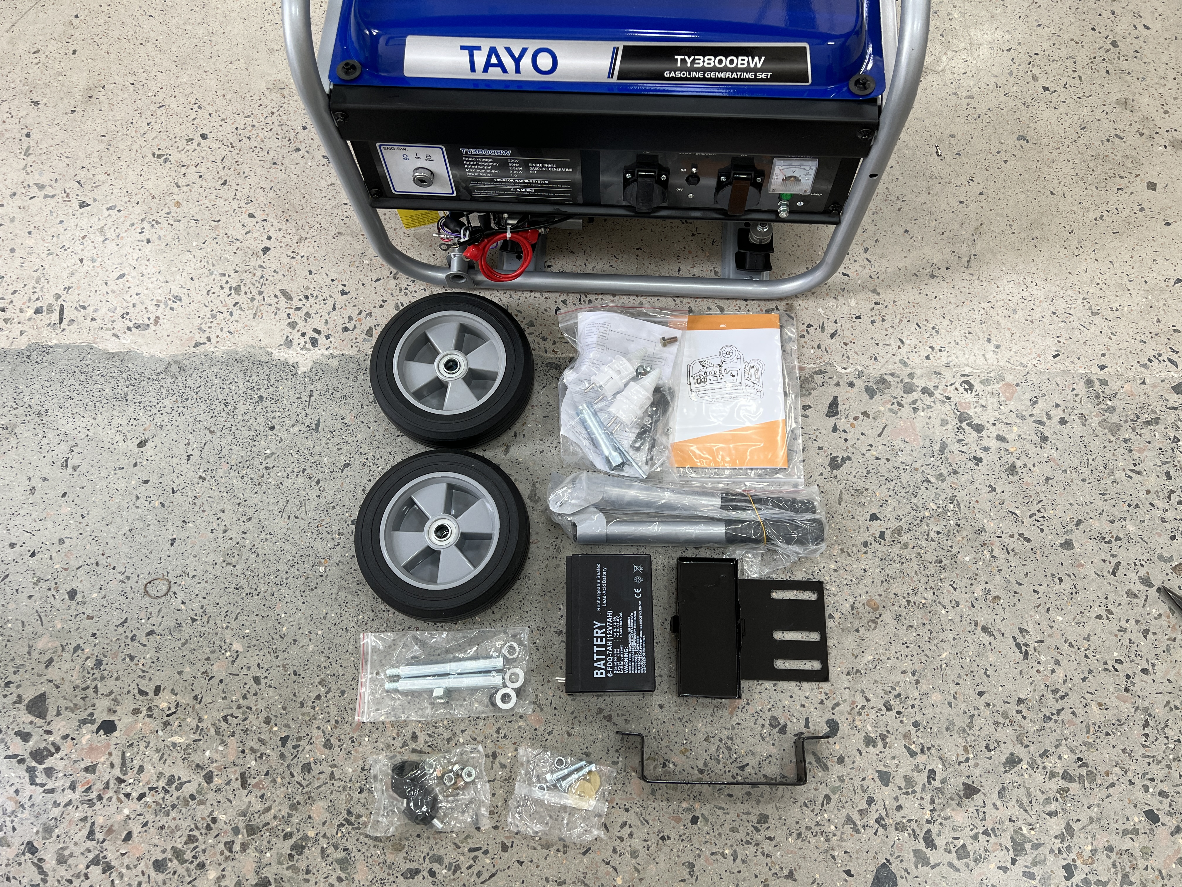 Генератор Tayo TY3800BW Blue характеристики - фотографія 7