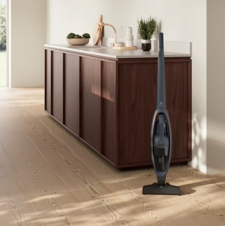 Пылесос Electrolux ES31CB18GG 300 Cordless 2 в 1 цена 6099.00 грн - фотография 2