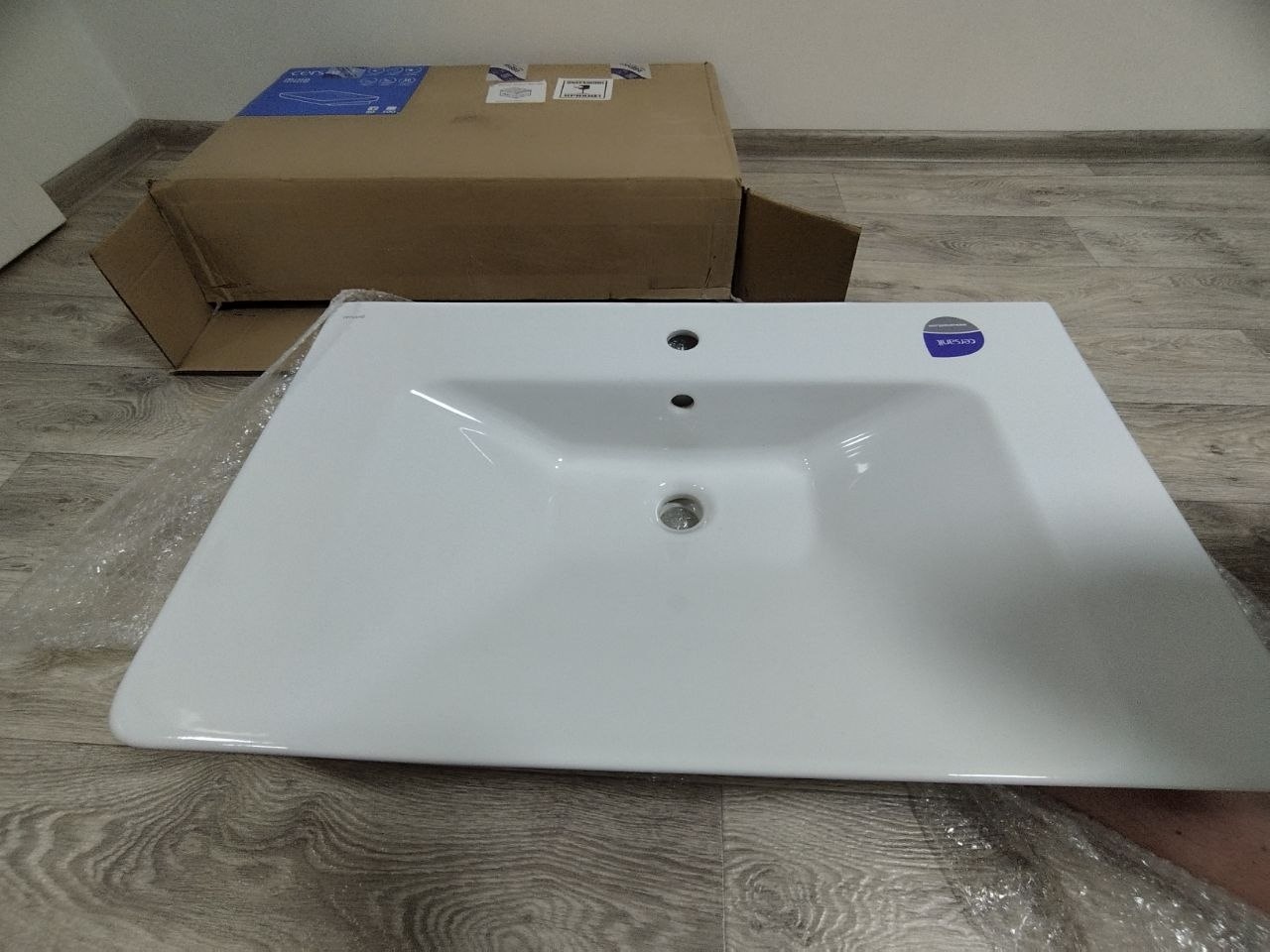 Фото №1 от покупателя Лискович Марина Владимировна к товару Умывальник