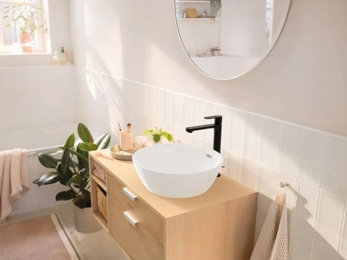 Смеситель для раковины Hansgrohe Rebris S 240 EcoSmart 72590670 цена 13269 грн - фотография 2