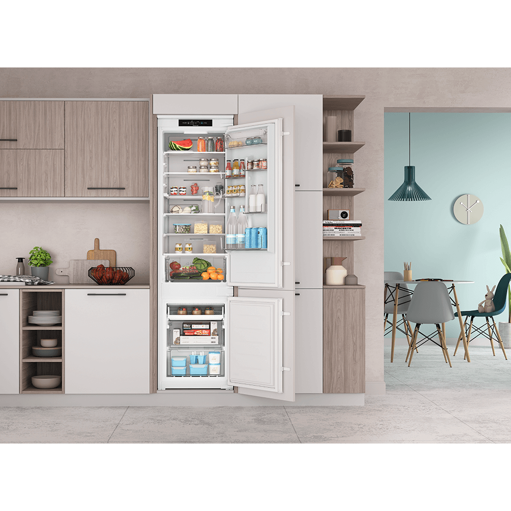 в наявності Холодильник Indesit INC20 T321 EU в магазині - фото 22