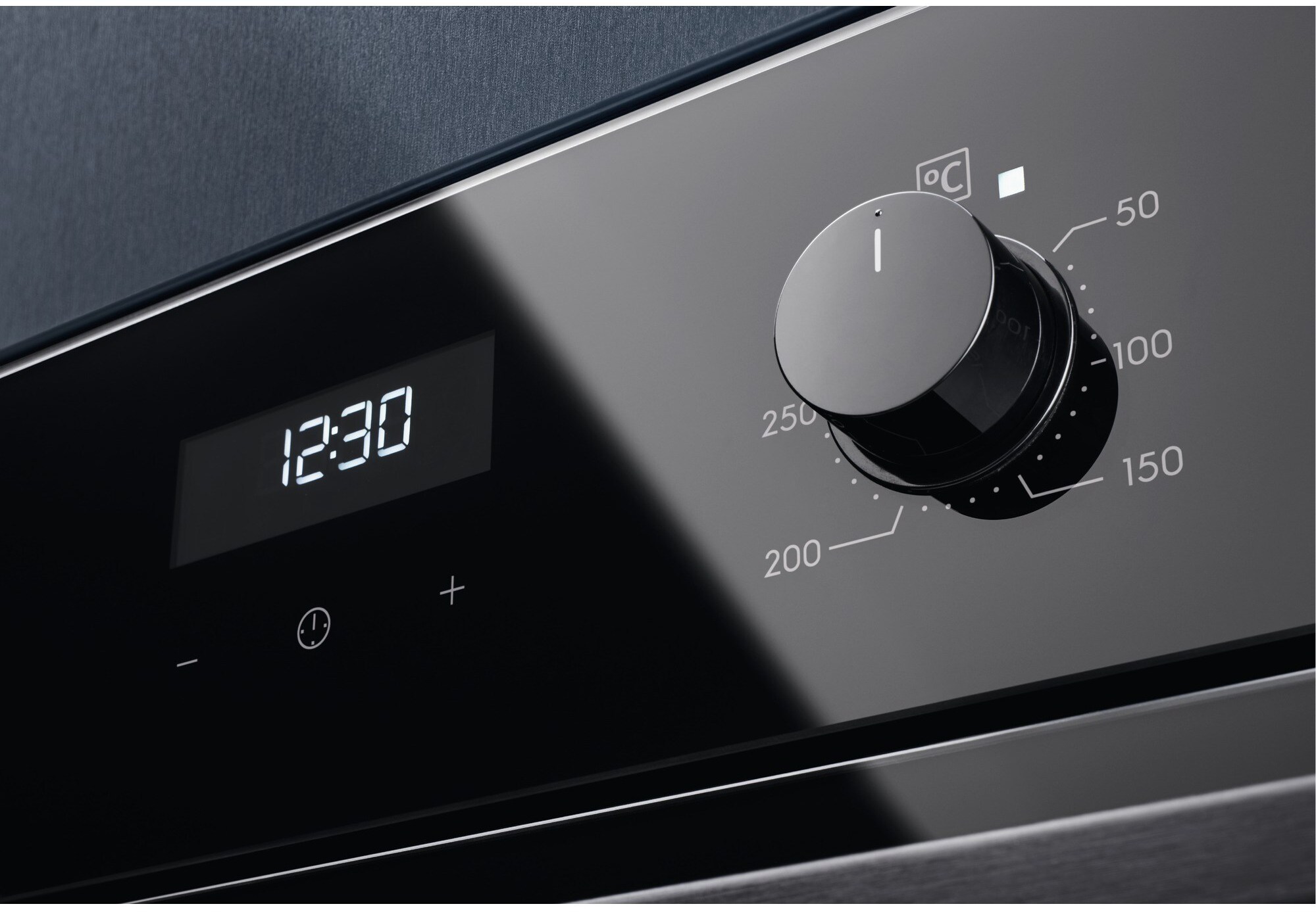 в продажу Електрична духова шафа Electrolux SteamBake PRO 600 EOD5H70BZ - фото 3