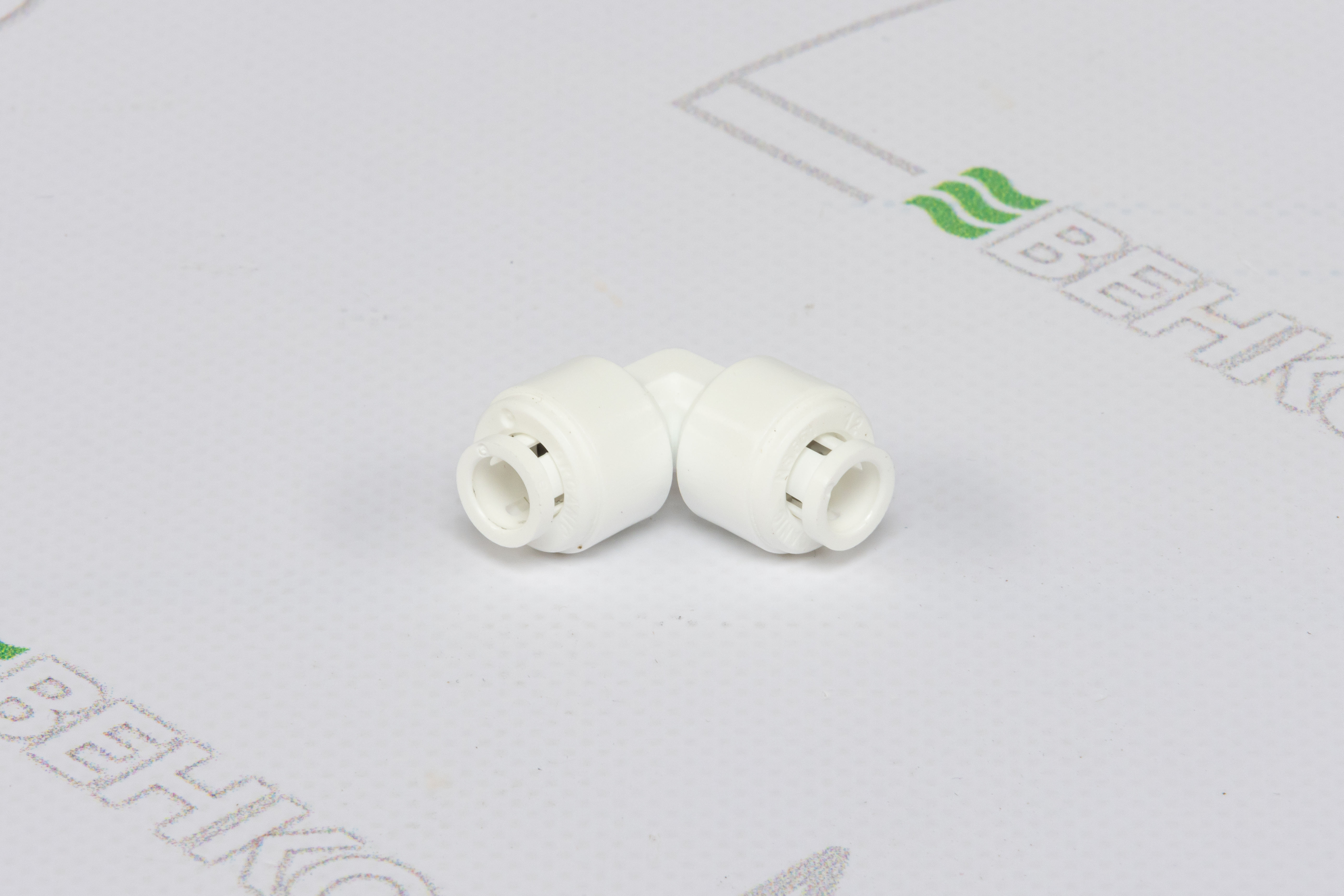 Фитинг угловой Organic Filter Co. 1/4 трубка - 1/4 трубка WA-UE0404 цена 41 грн - фотография 2