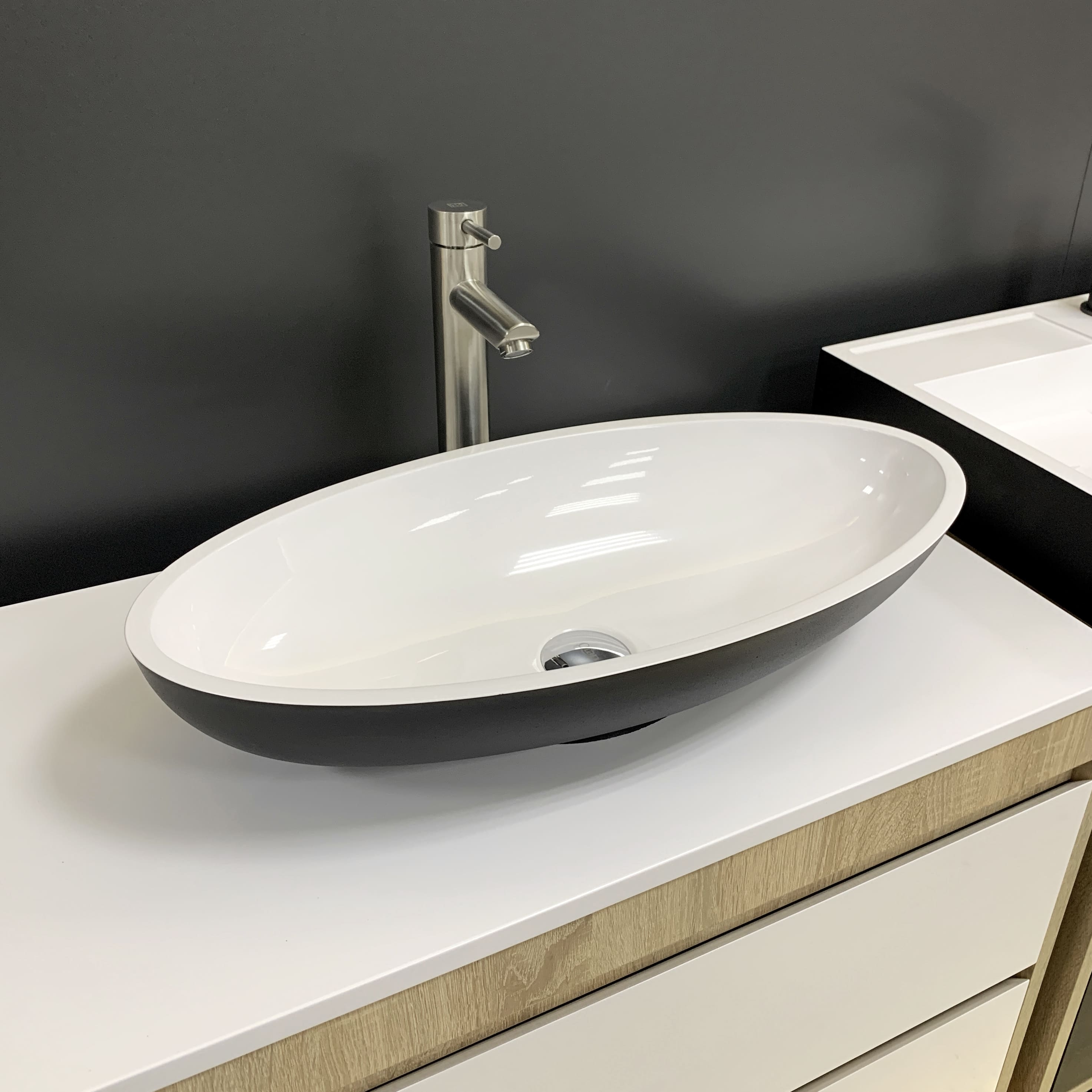 Раковина Adamant Andere 590x295 B&W зовнішній вигляд - фото 9