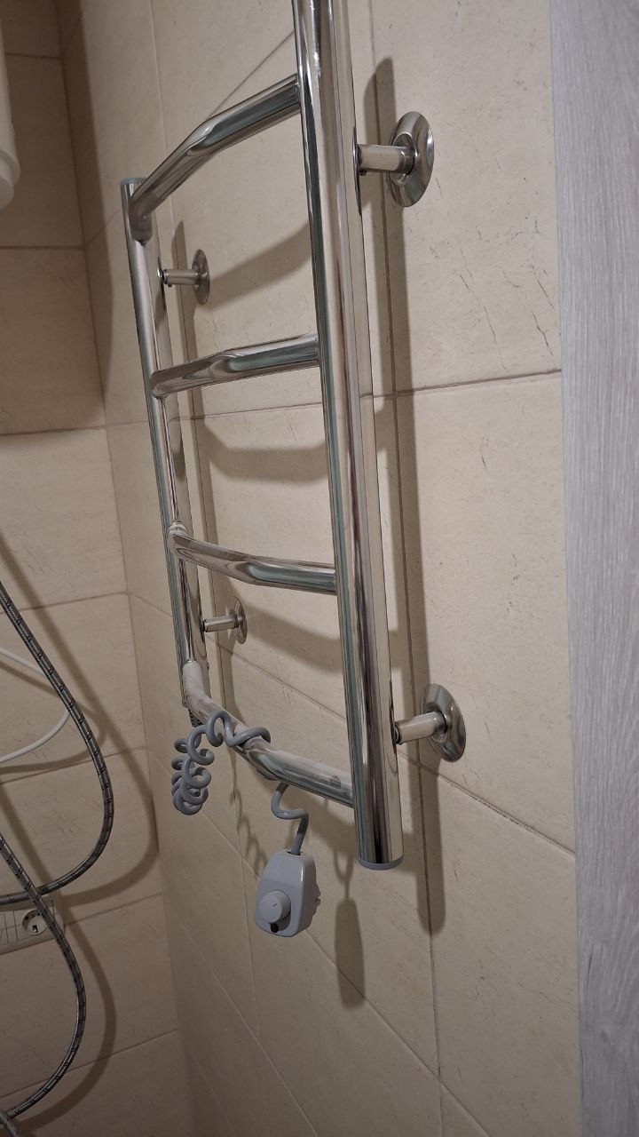 Фото №2 от покупателя Чесановский Артем Иванович к товару Полотенцесушитель