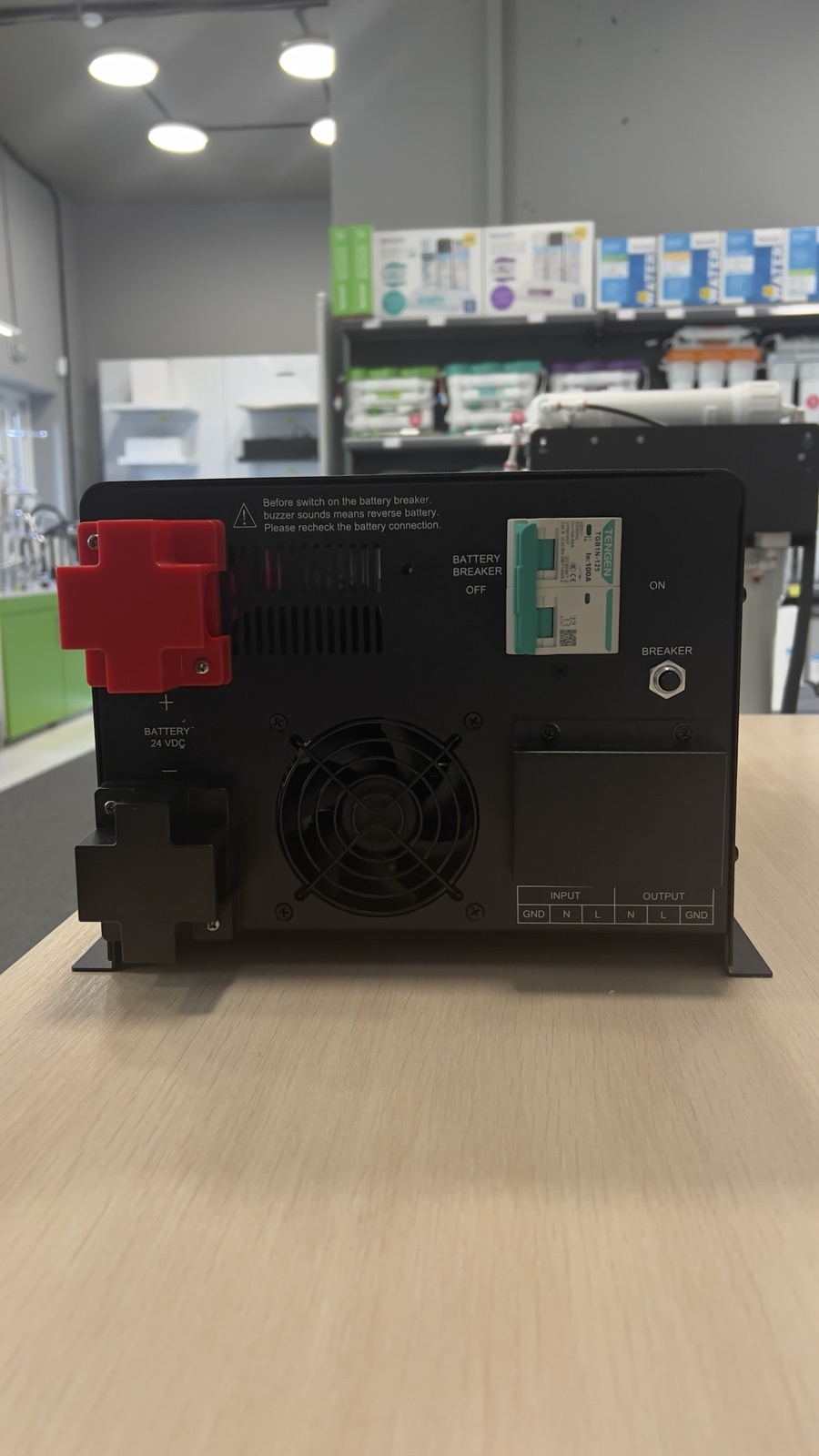 Источник бесперебойного питания LogicPower LPE-W-PSW-3600VA+ (2500Вт) 1-50A (19410) Уценка характеристики - фотография 7