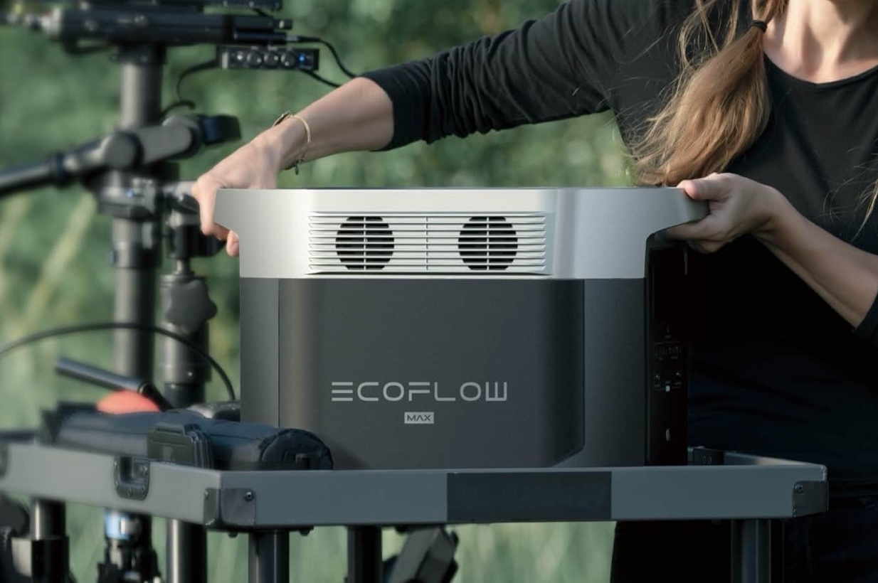 Портативна зарядна станція EcoFlow DELTA Max (1600) Switzerland Version огляд - фото 11