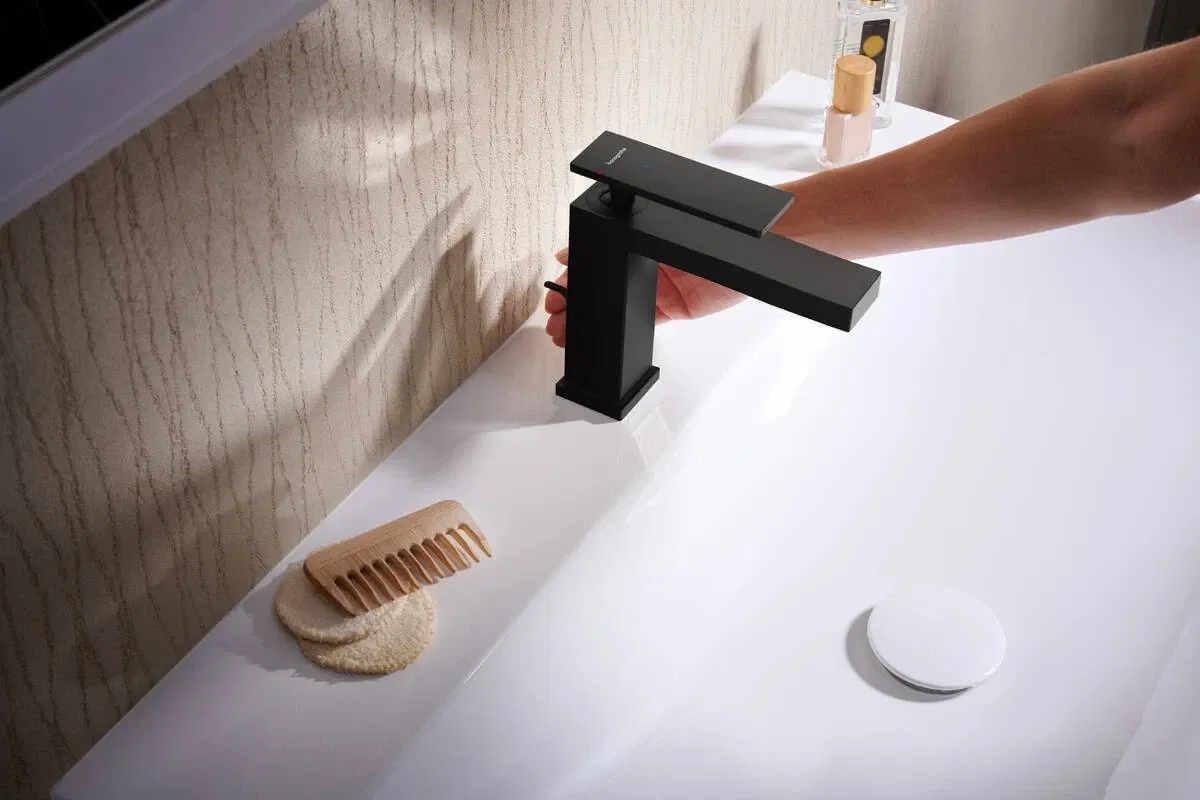 в продажу Змішувач для умивальника Hansgrohe Tecturis E 110 CoolStart Matt Black (73012670) - фото 3