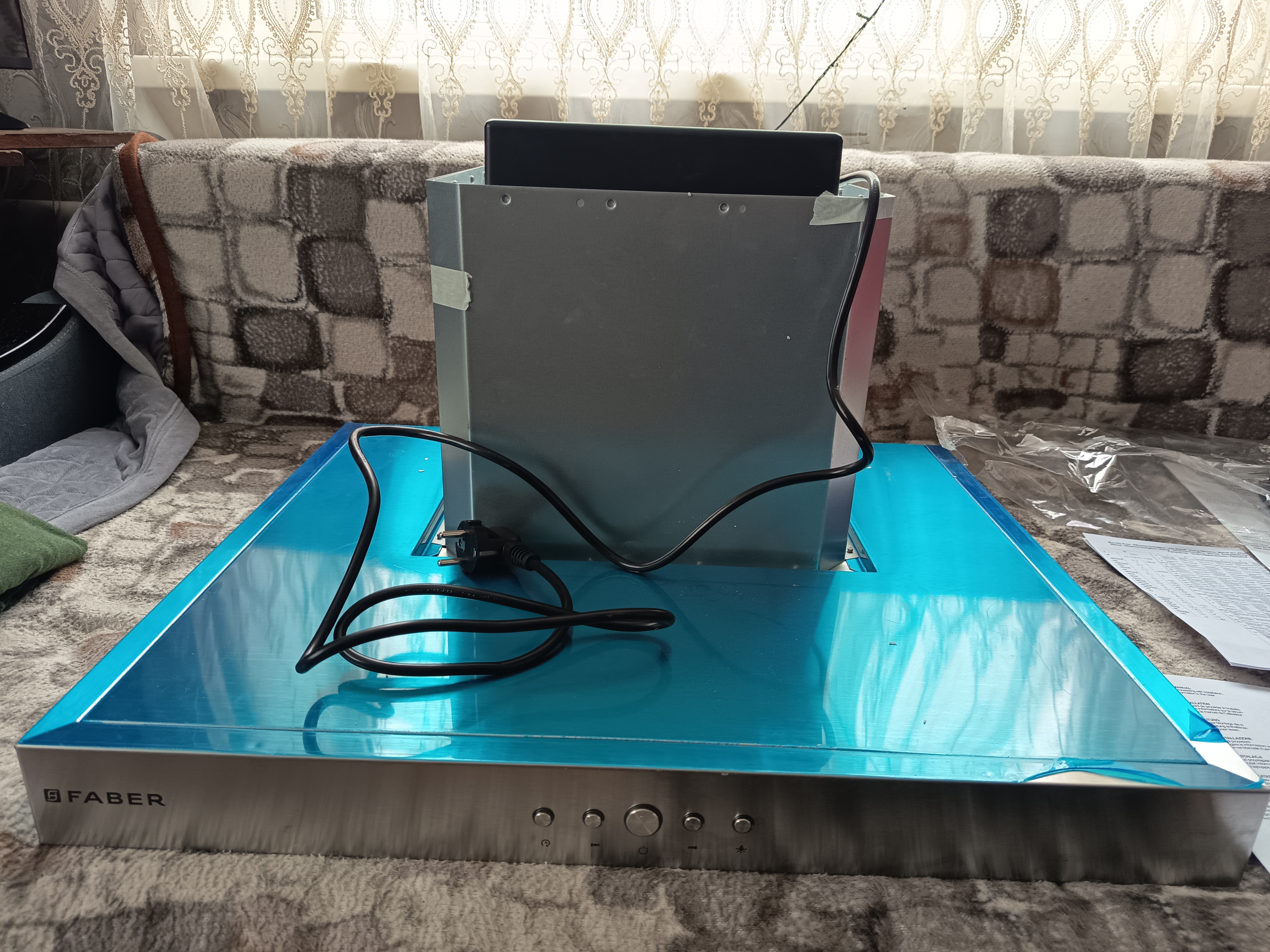 Фото №2 від покупця Василий до товару Кухонна витяжка