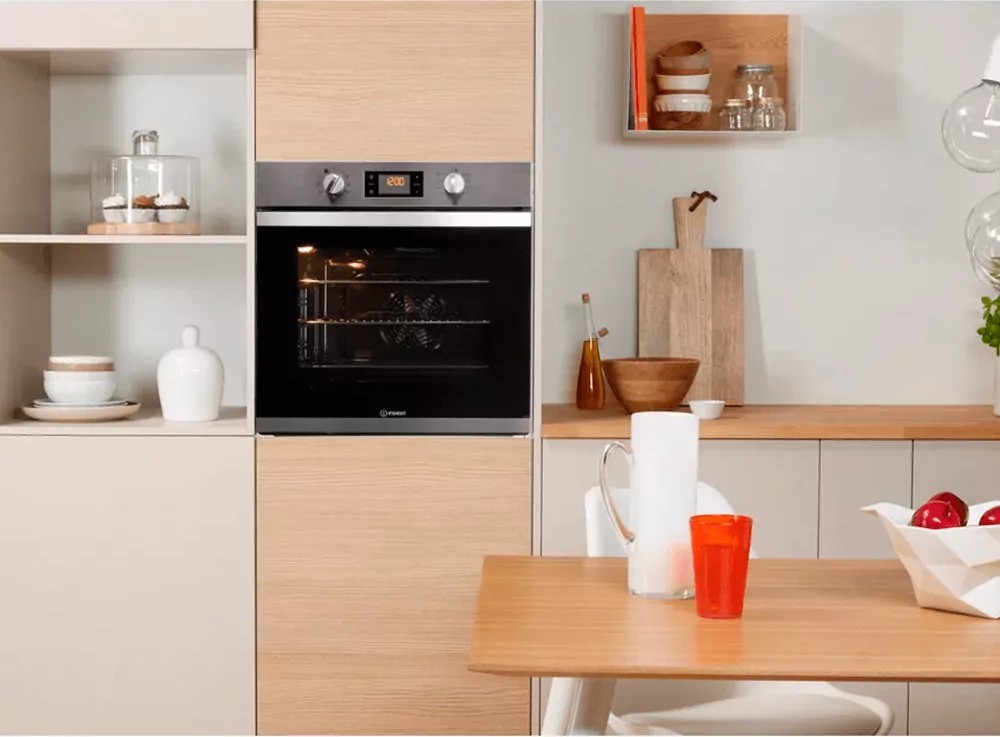 Духова шафа Indesit IFW3844HIX огляд - фото 8
