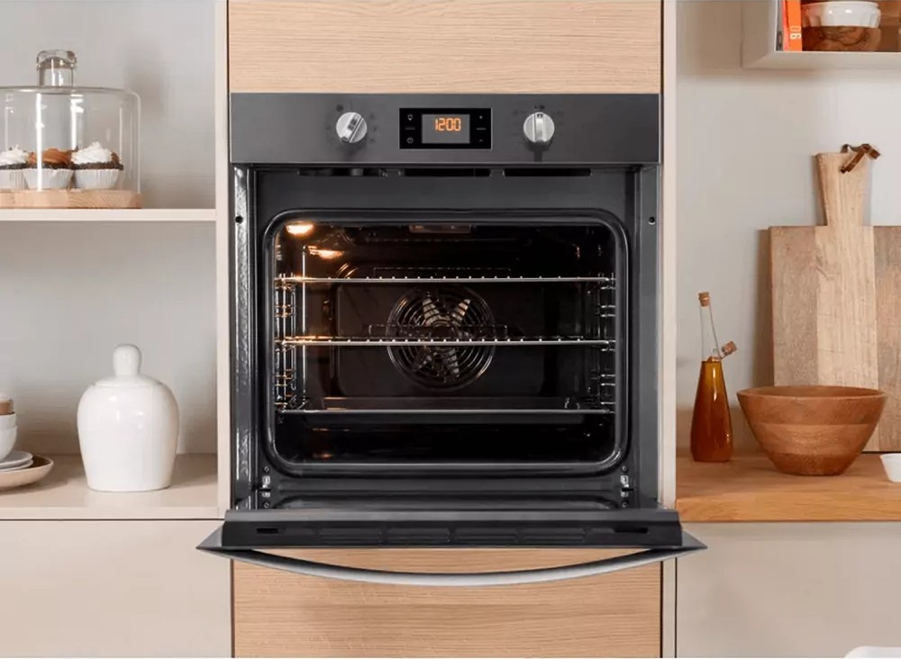 Духова шафа Indesit IFW3844HIX зовнішній вигляд - фото 9