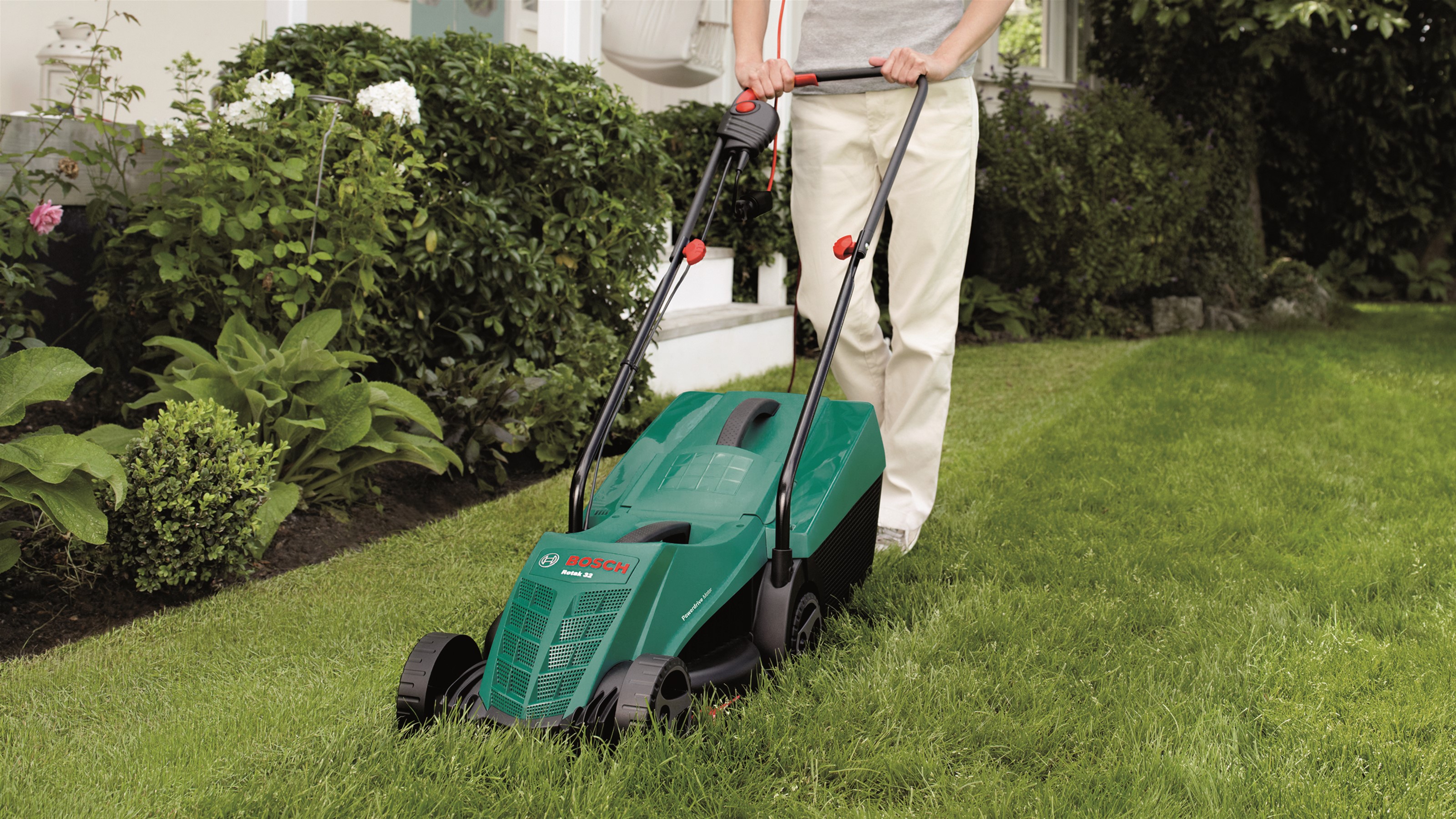 в продажу Газонокосарка Bosch Rotak 320 ER WEEU (1.2 кВт, 320 мм) (06008A600A) - фото 3