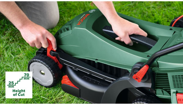 в продаже Газонокосилка Bosch UniversalRotak 34-405 (06008A6401) - фото 3