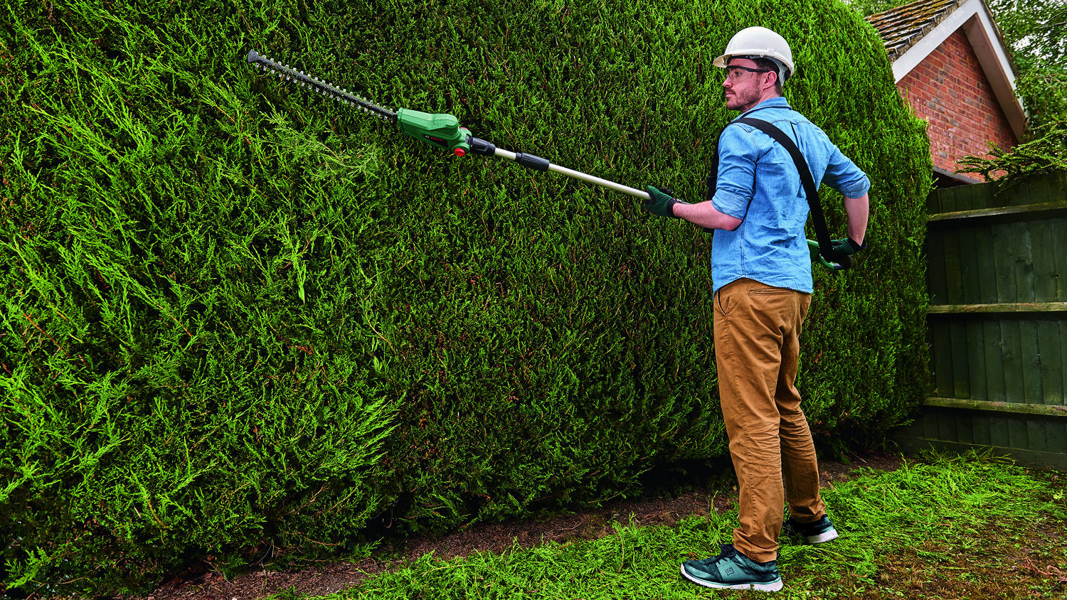 продаём Bosch UniversalHedgePole 18 (06008B3000) в Украине - фото 4