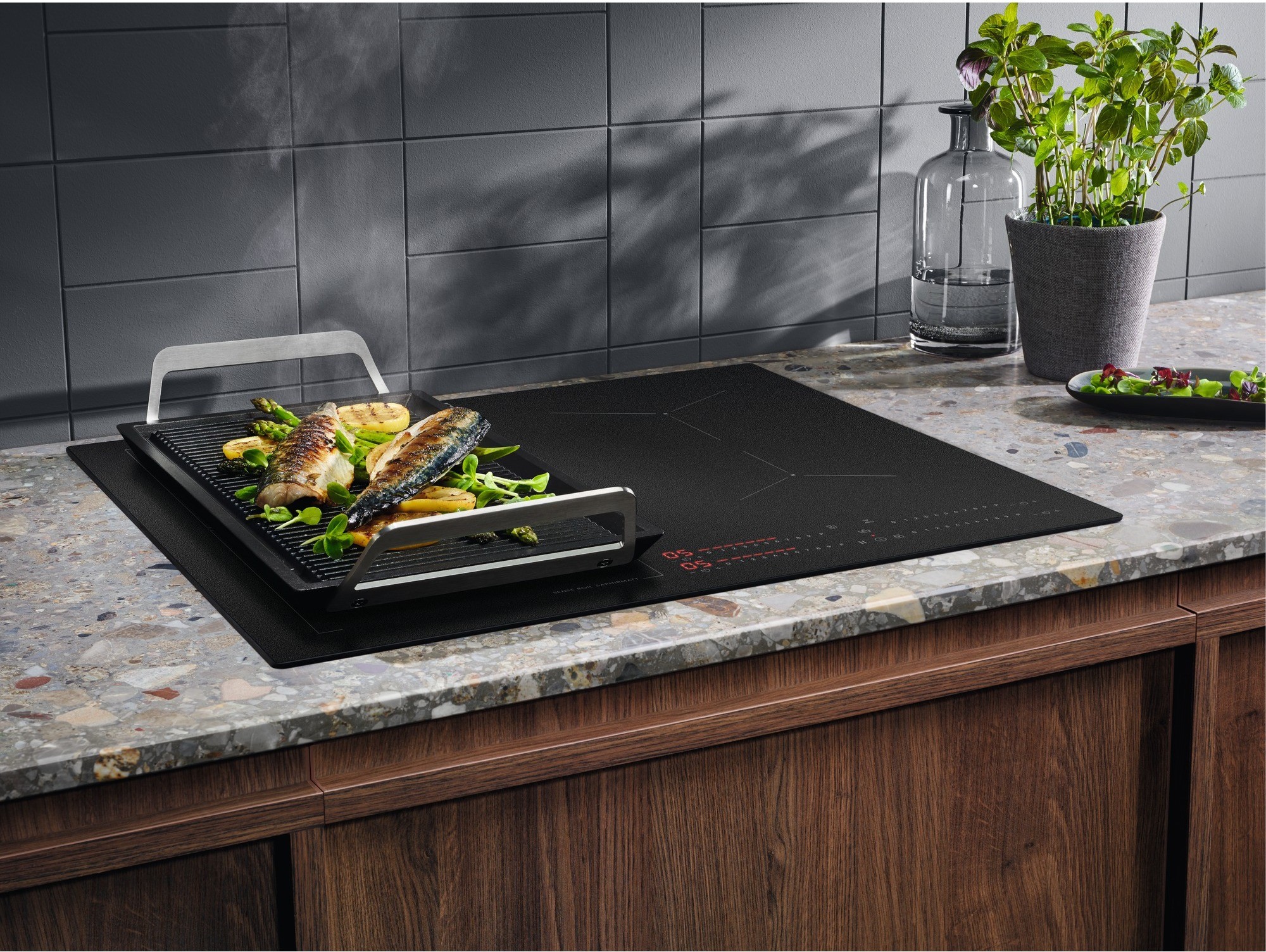 Варильна поверхня Electrolux EIS62453IZ характеристики - фотографія 7