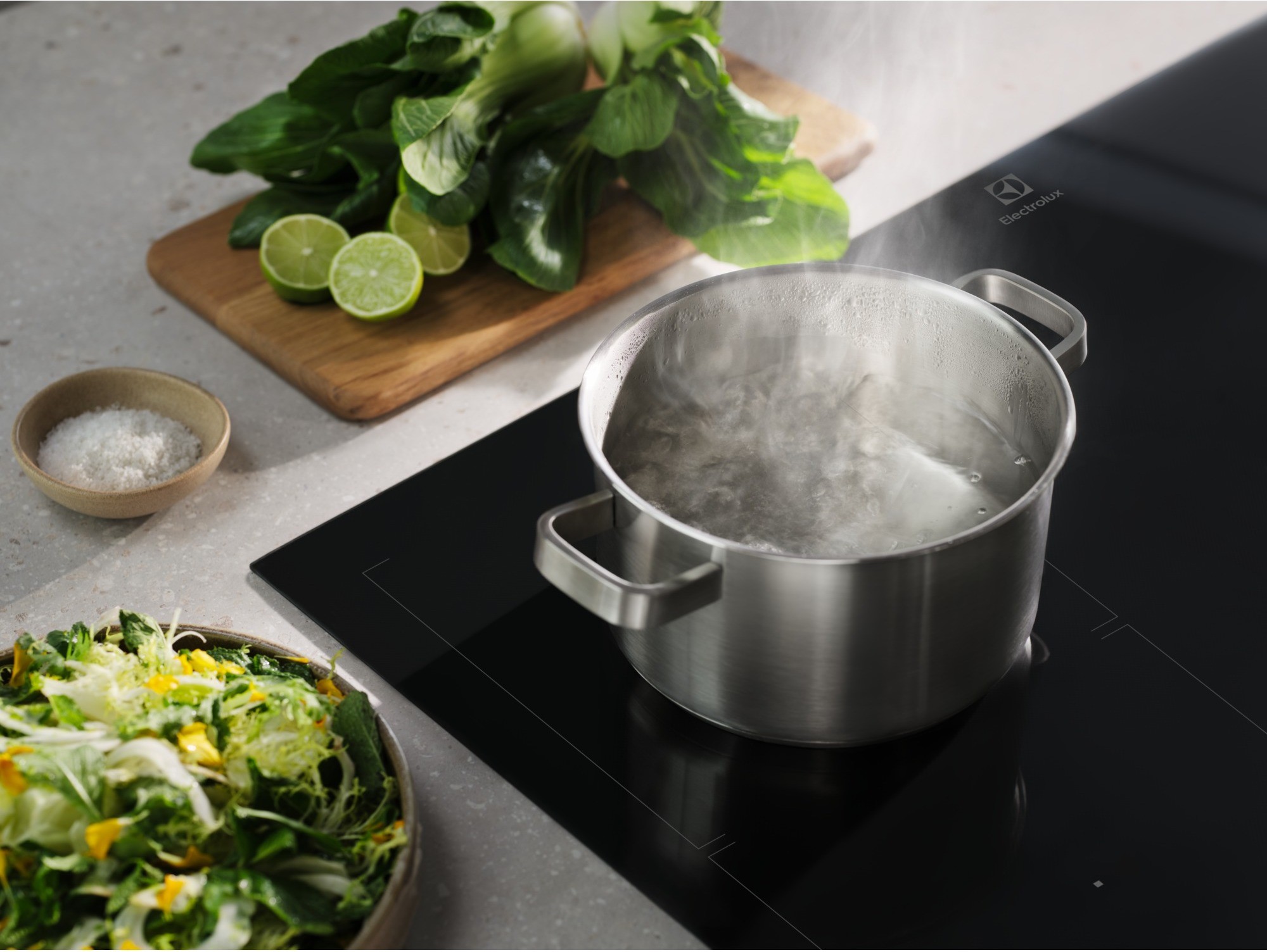 Варильна поверхня Electrolux EIS62453IZ зовнішній вигляд - фото 9