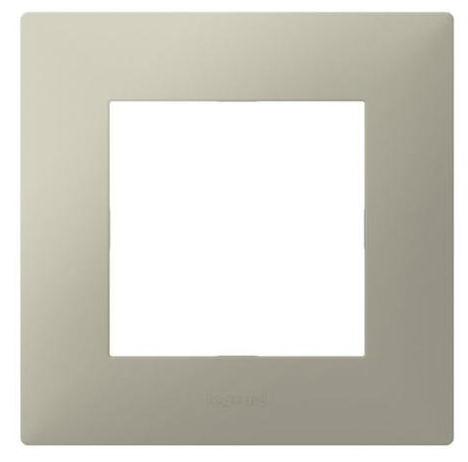 Рамка для розетки Legrand Niloe Step (864671)