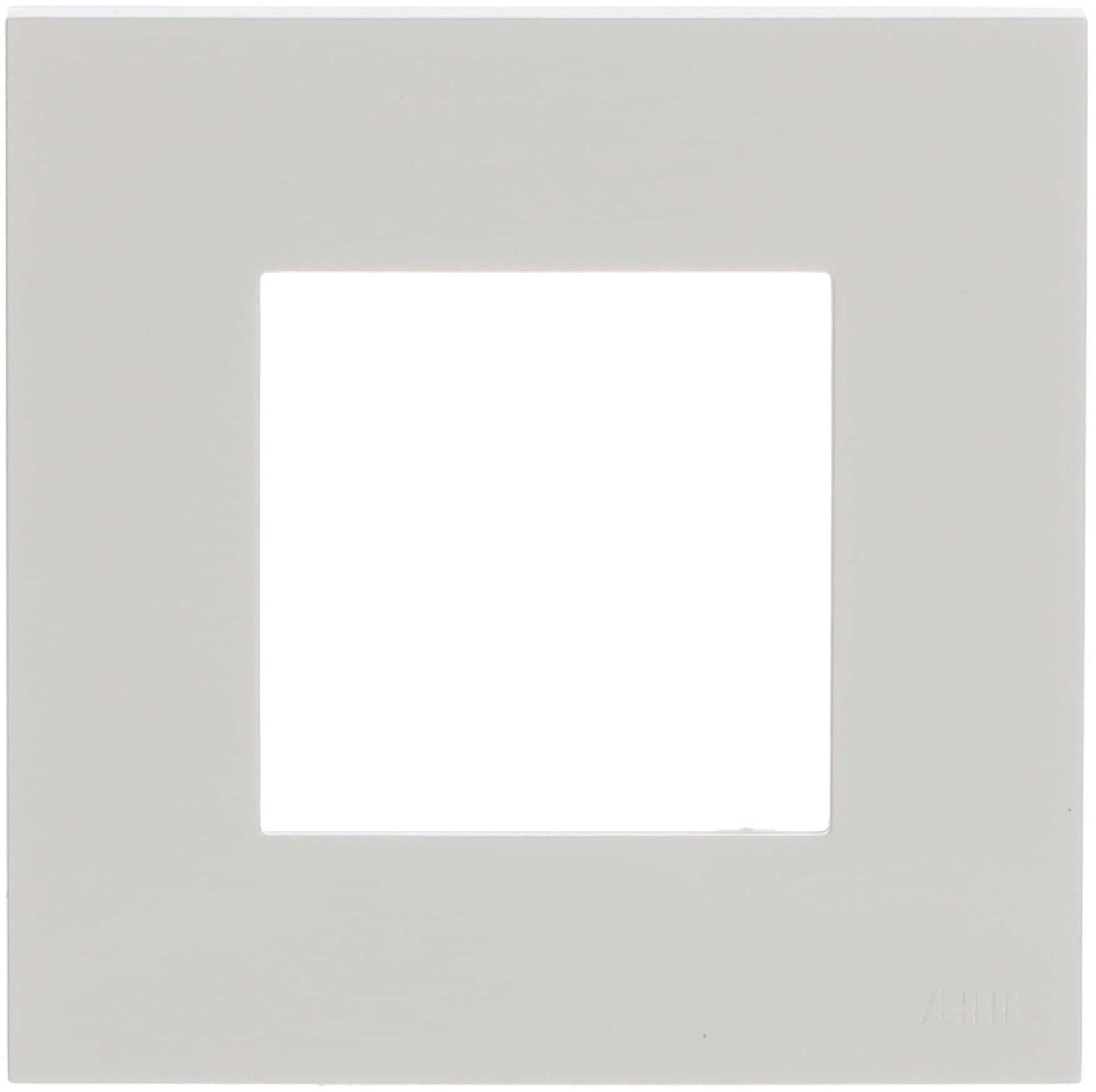 Характеристики рамка для розетки ABB Zenit R Solid N2271.1 BL (2CLA227110N1102)