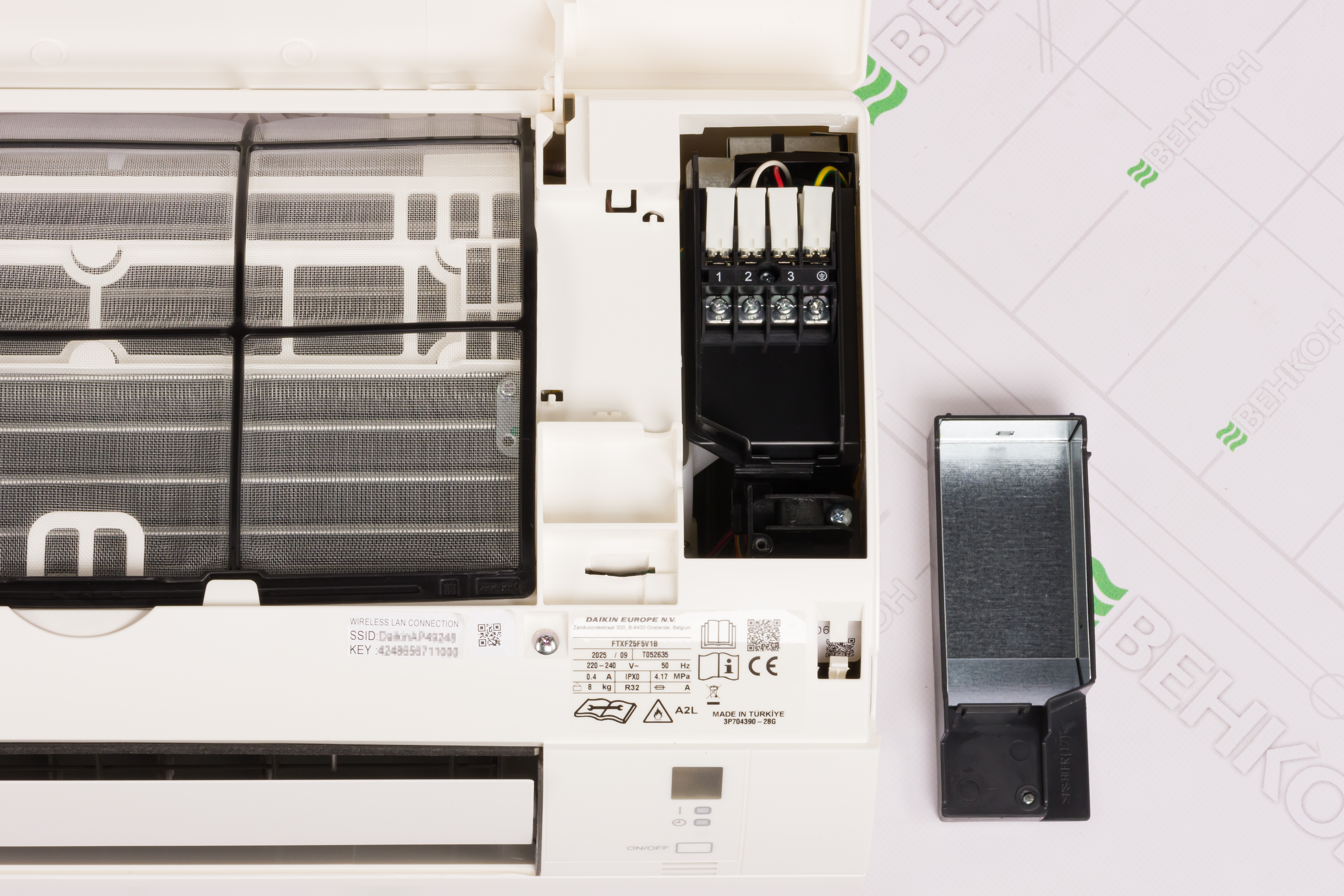 огляд товару Кондиціонер спліт-система Daikin Sensira FTXF25F/RXF25F - фотографія 12