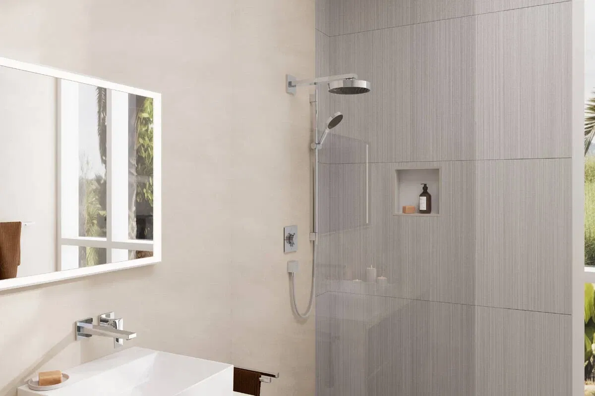 в продажу Змішувач для душу Hansgrohe ShowerSelect Comfort E Chrome 15572000+01500180 - фото 3