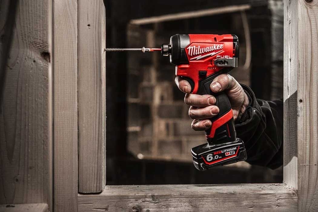 Milwaukee M12 FID2-0 (4933479876) в магазине в Киеве - фото 10