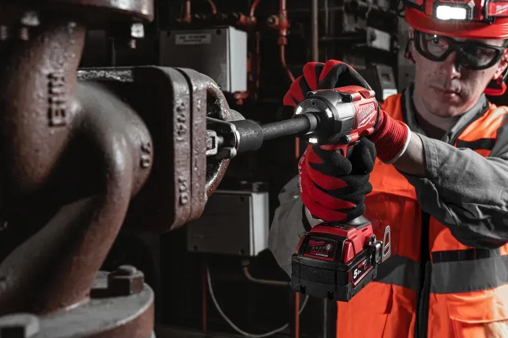 Гайковерт Milwaukee M18 FMTIW2F12-0 (4933498057) обзор - фото 8