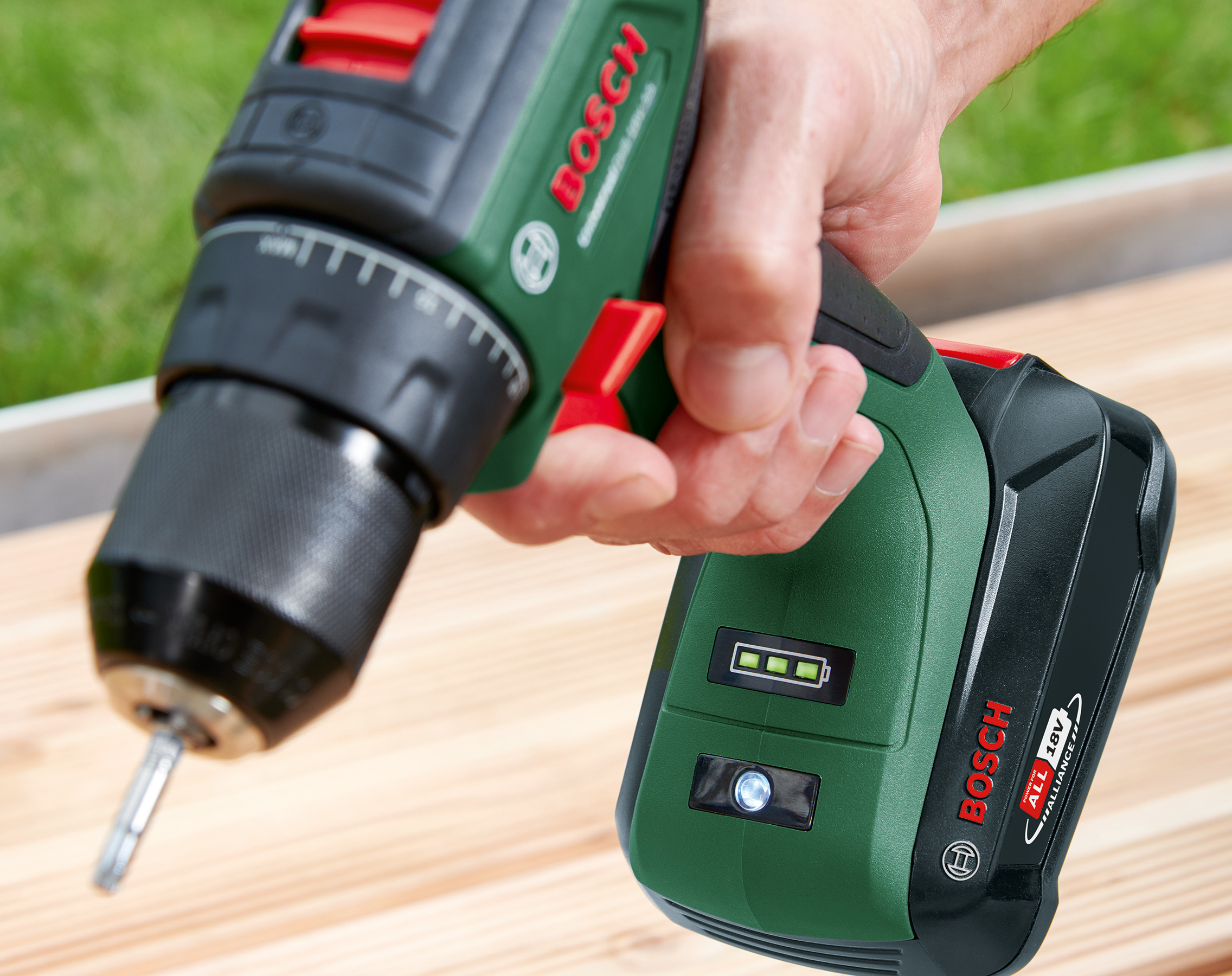 Шурупокрут Bosch Universal Drill 18V-60 (06039D7000) відгуки - зображення 5