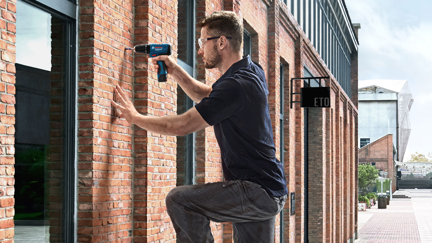 Дрель-шуруповерт Bosch GSB 120-LI (06019G8100) характеристики - фотографія 7