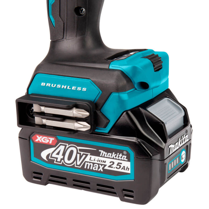 Makita DF001GD201 в магазине в Киеве - фото 10