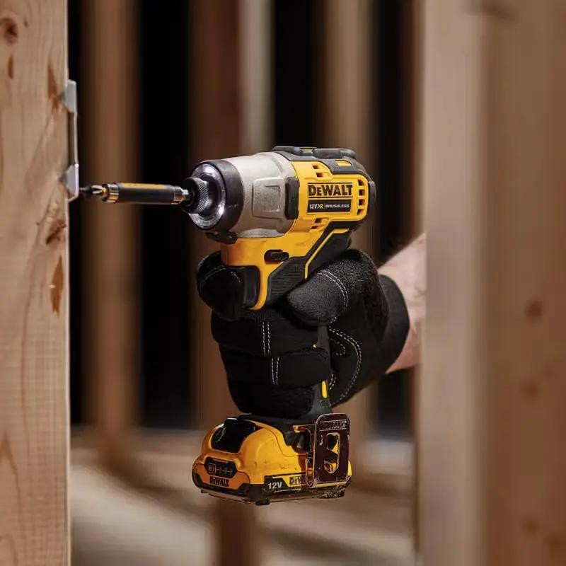 Набор инструментов Dewalt DCK2110L2T характеристики - фотография 7