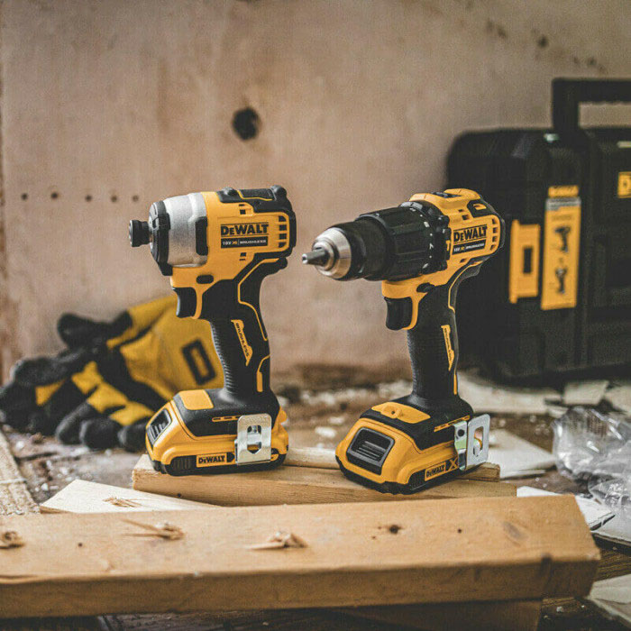 в продаже Набор инструментов Dewalt DCK2062D2T - фото 3