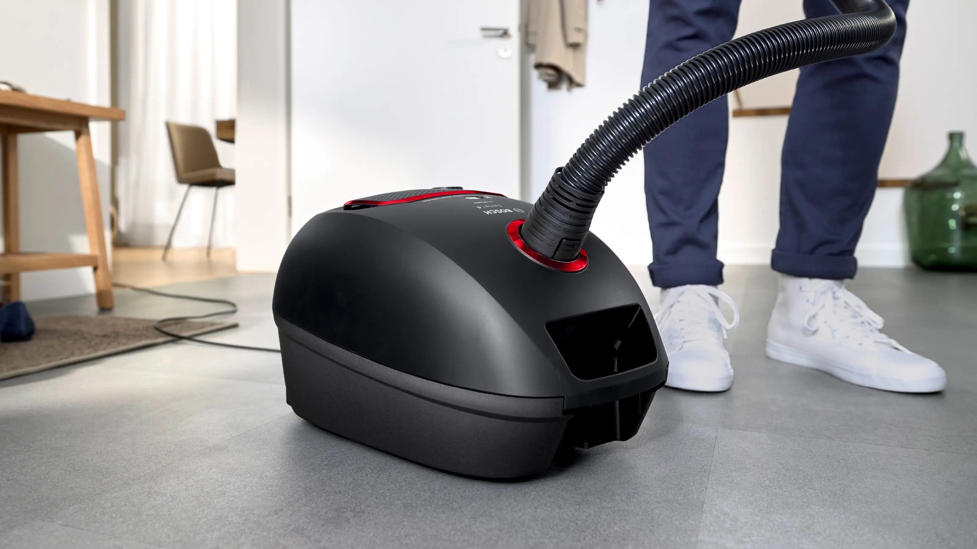 Bosch BGL41POW2H в магазине - фото 17