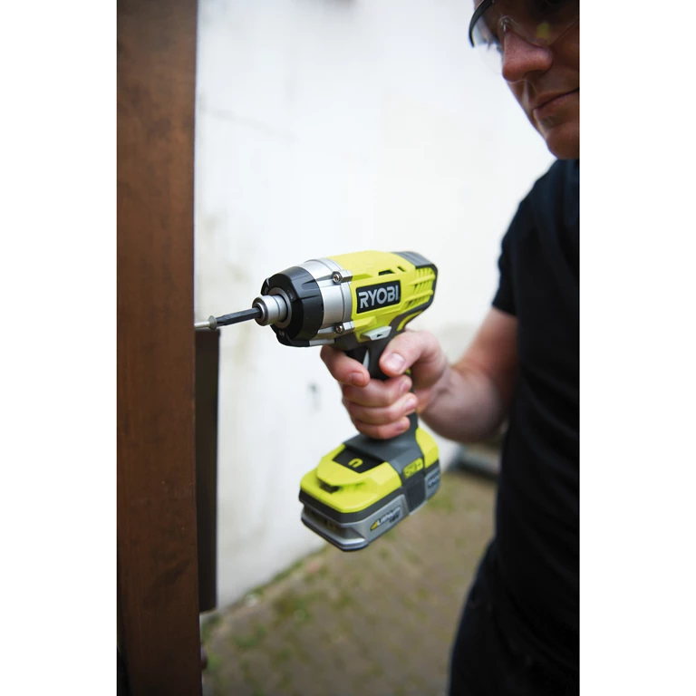 Винтоверт Ryobi ONE+ RID1801M (5133001168) обзор - фото 8