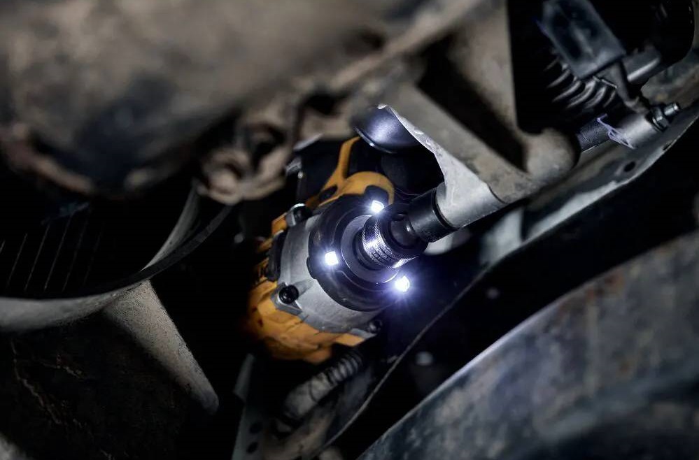 Гайковерт Dewalt DCF922N обзор - фото 11