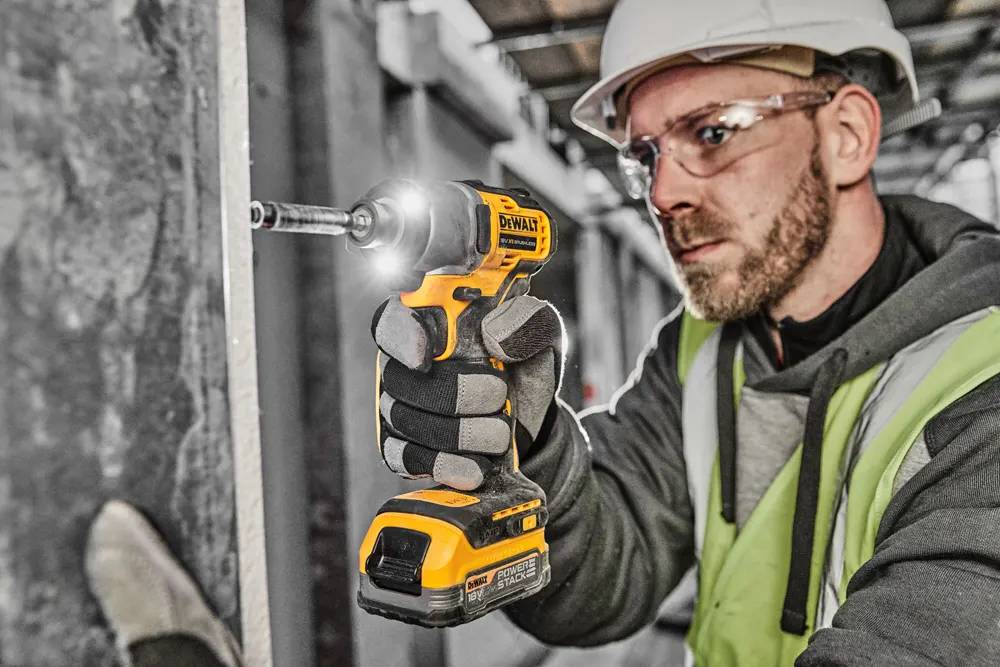 в продаже Шуруповерт Dewalt DCF840N - фото 3