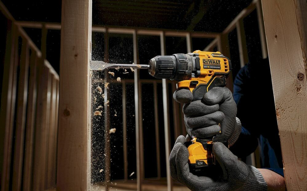 Дриль-шурупокрут Dewalt DCD703L2T характеристики - фотографія 7